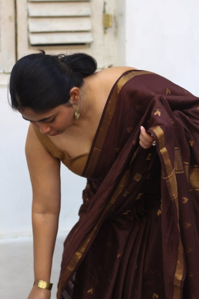 Brown Bishnupuri Silk Saree - Image 3