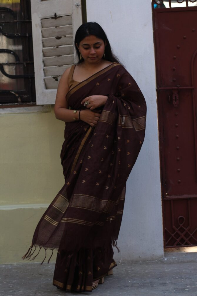 Brown Bishnupuri Silk Saree - Image 5