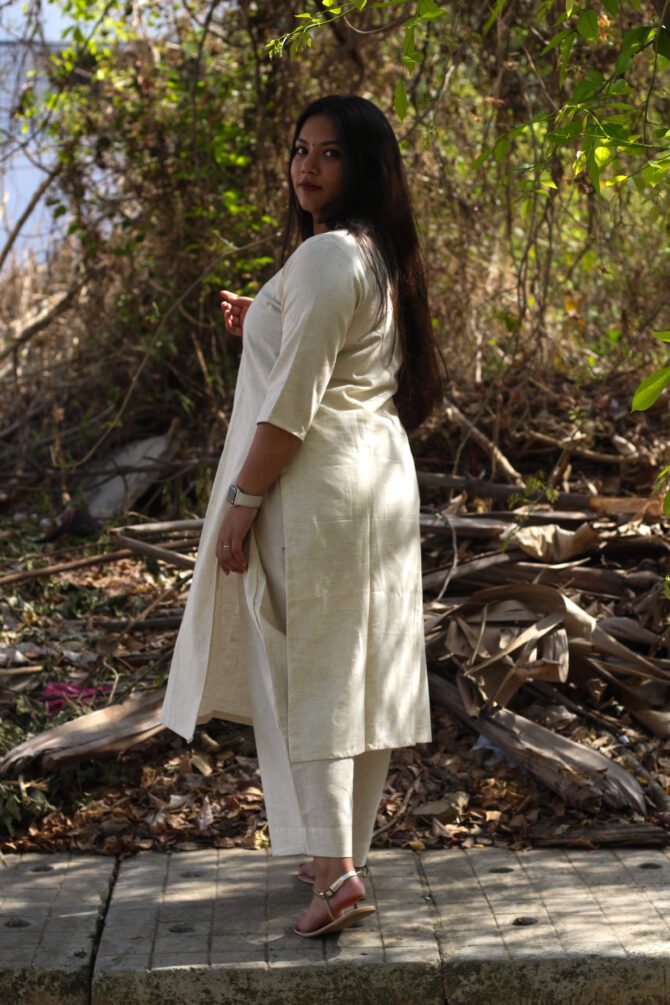 Boardroom Basics: Khadi White - Image 2