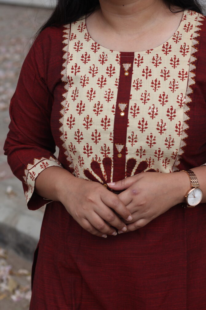 Pretty Patchwork: Maroon - Image 4