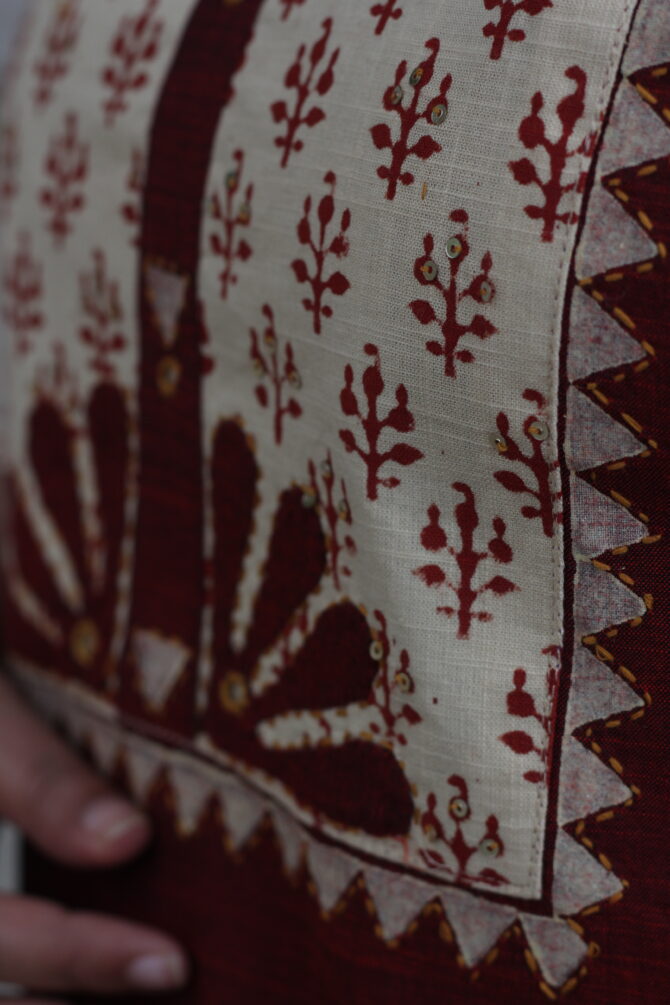 Pretty Patchwork: Maroon - Image 3
