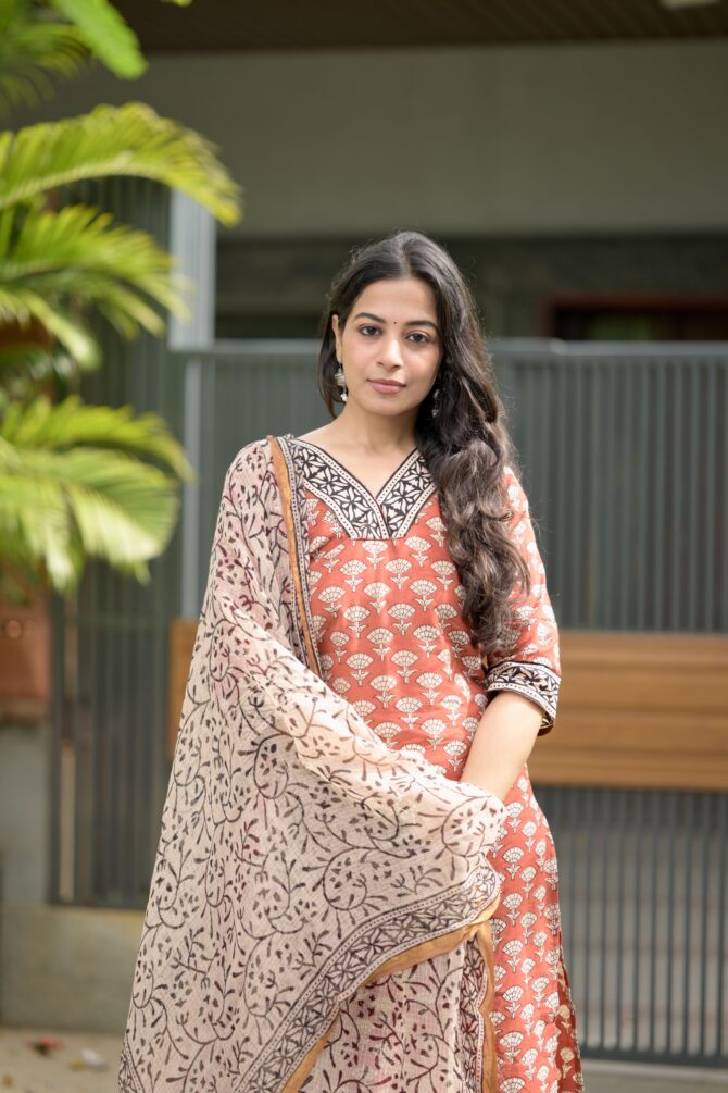 Rang: Handblock Bagru Print: Rust Red - Image 6