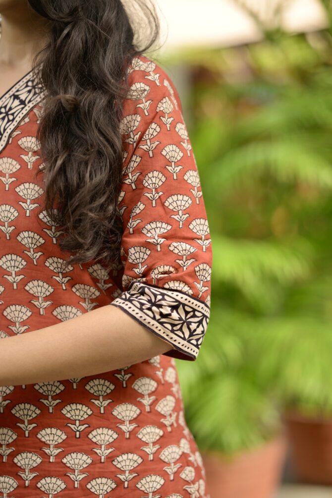 Rang: Handblock Bagru Print: Rust Red - Image 3