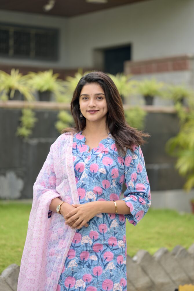 Rang: Handblock Sanganeri Print Kurta Set